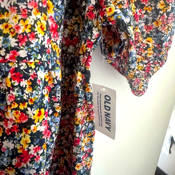 Printed puff sleeve top - Picture 2 of 2